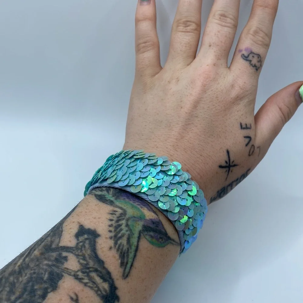 Vintage Sequin Snap Bracelet Y2K